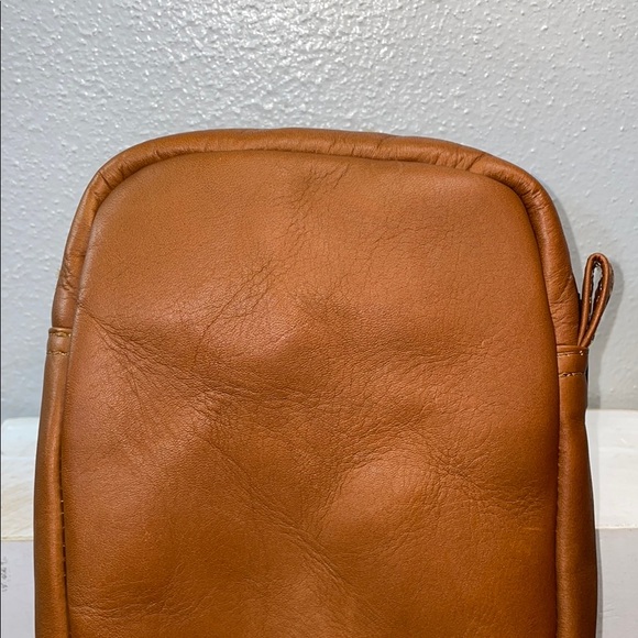 Sarge Cognac Leather Travel Work Academic Neutral Bag Zip Close Compact Organize - Picture 5 of 14